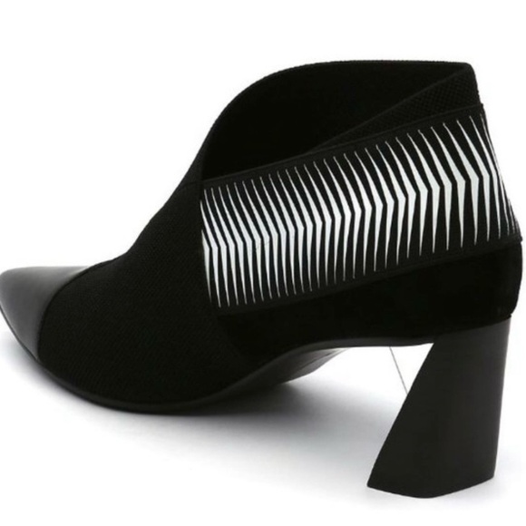 United Nude Shoes - United Nude Zinc Pop Mid Architectural Ankle Boot | Black White